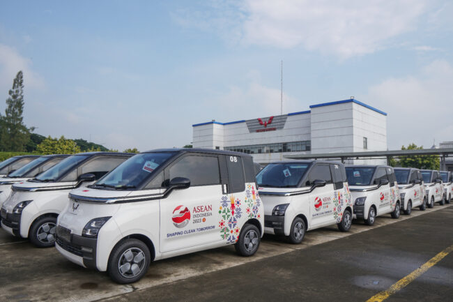 Wuling Berikan 50 Unit Air ev untuk KTT ASEAN 2023