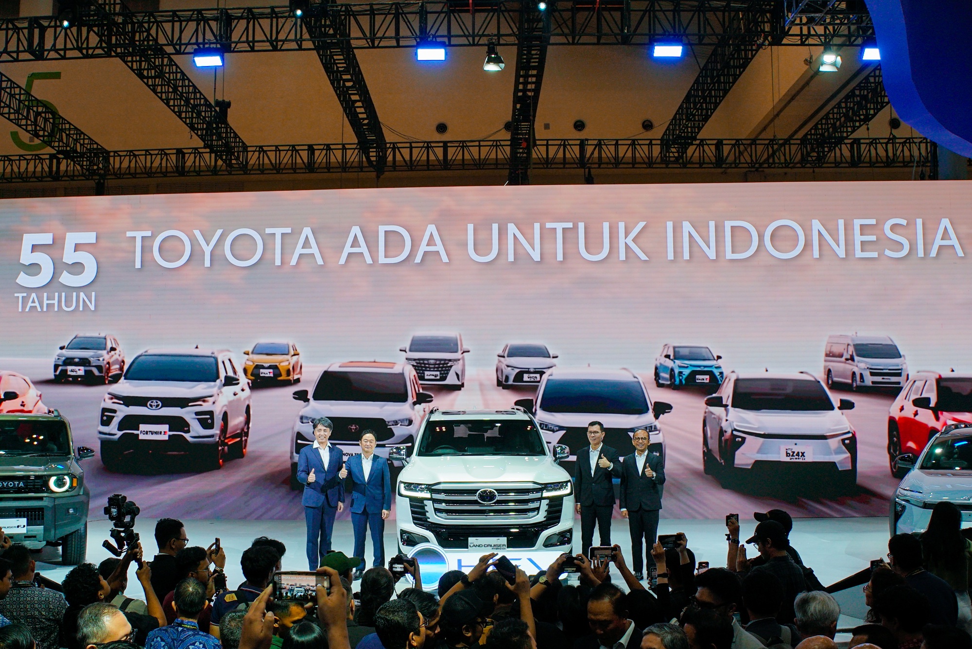 GIIAS 2026: Toyota Rilis 3 Mobil Baru, Ada bZ4X Touring