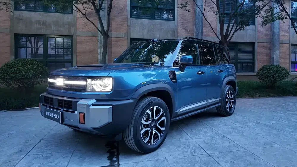 Geely Galaxy Cruiser 700: SUV Boxy PHEV 1.113 Hp