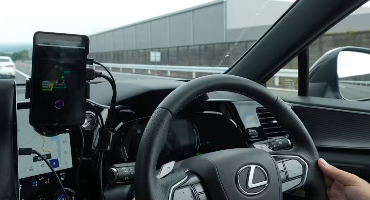 Toyota Mulai Jual Mobil Otonom 2028
