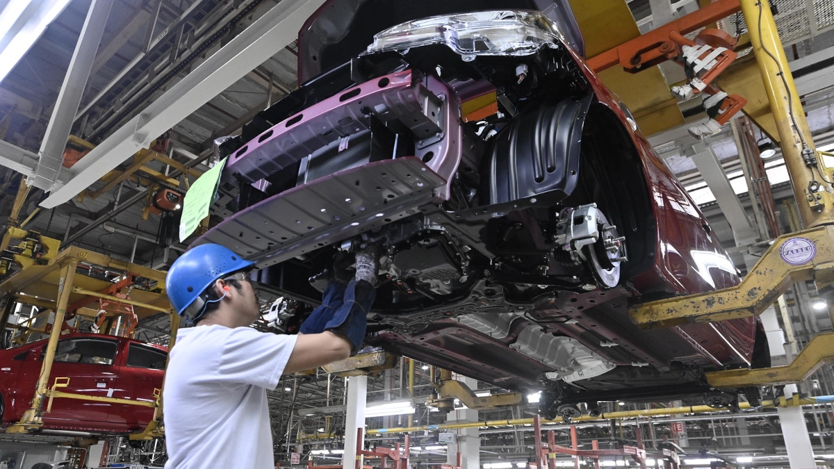 Mitsubishi Tetap Ingin Produksi Lokal Mobil Hybrid di Filipina